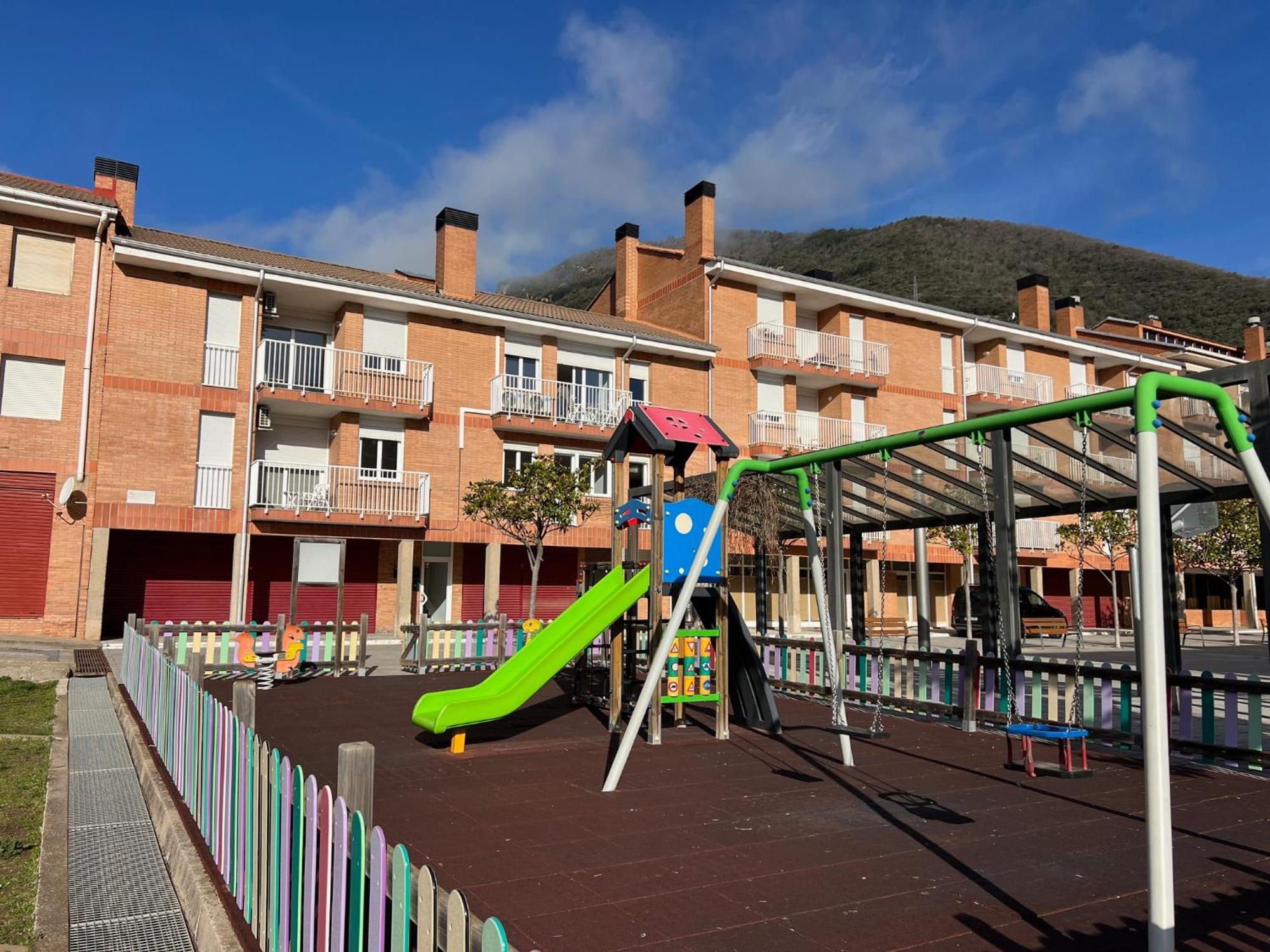 Apartament Reformat Al Bergueda 6P Sant Jordi de Cercs ภายนอก รูปภาพ
